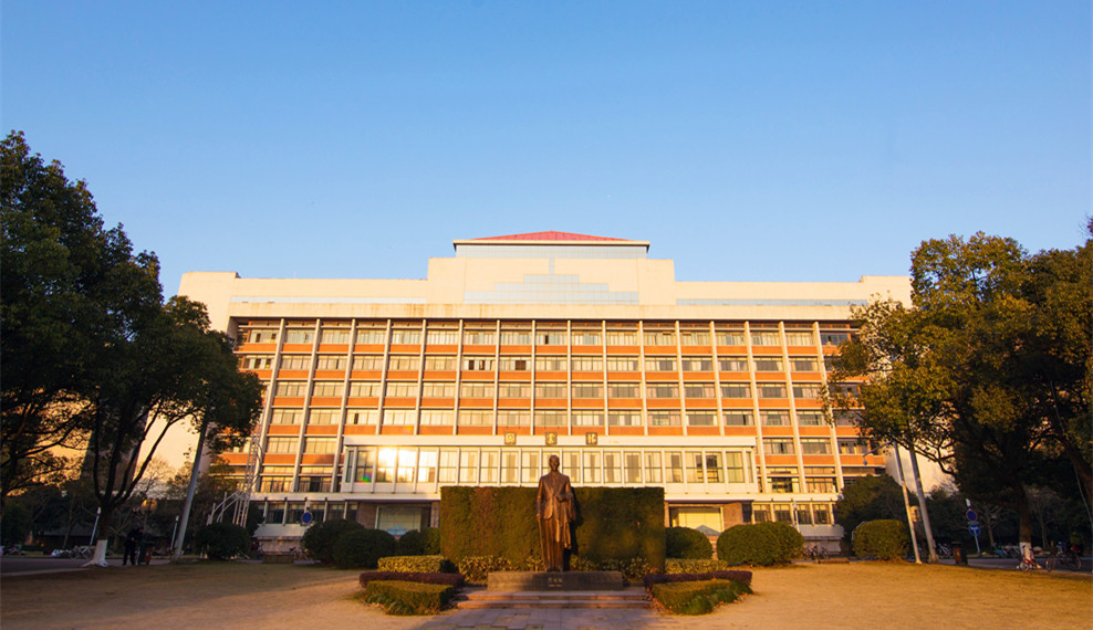 【人民网】以服务谋发展 看浙江大学如何助力高质量发展